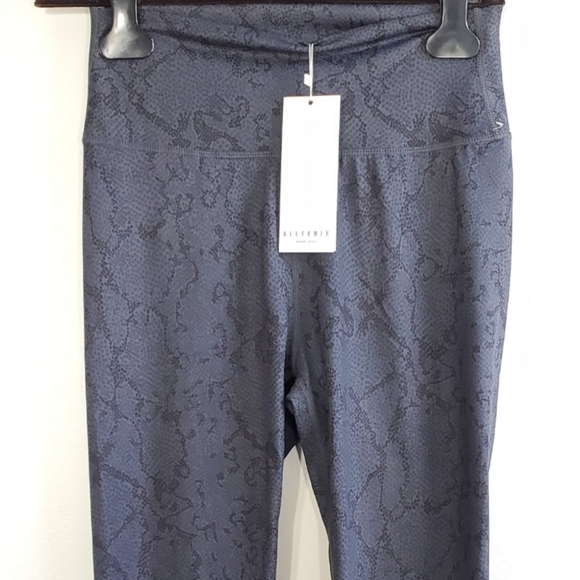 🆕 All Fenix | Python Charcoal 7/8 Leggings Women's Size XS - Picture 8 of 12